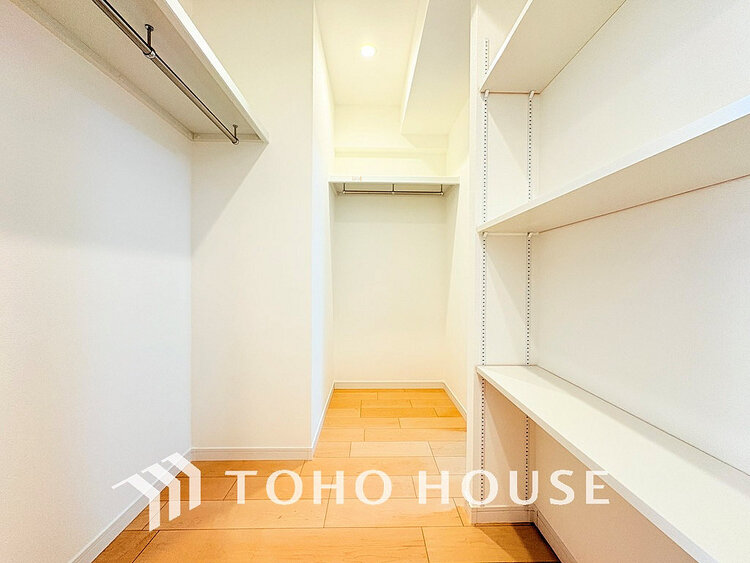 収納 沢山のお洋服を綺麗に収納できる「ウォークインクローゼット」