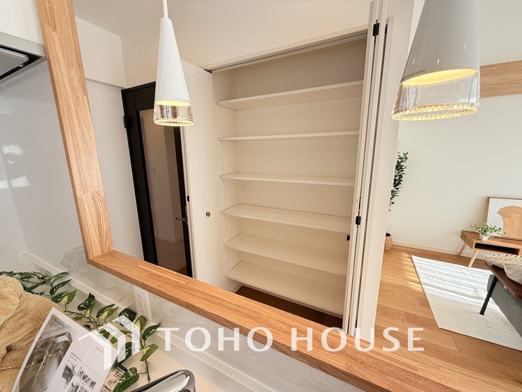 収納 リビング　収納