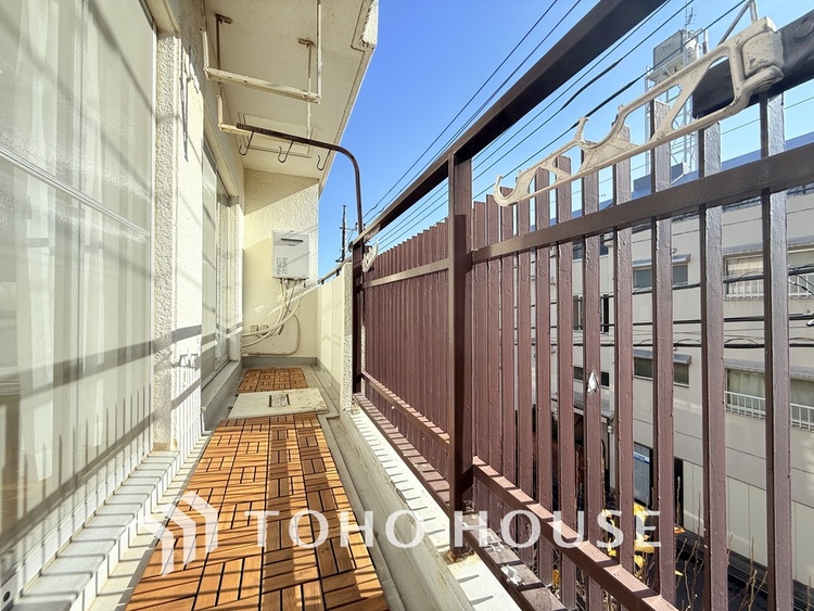 バルコニー 陽当たり良好なバルコニー