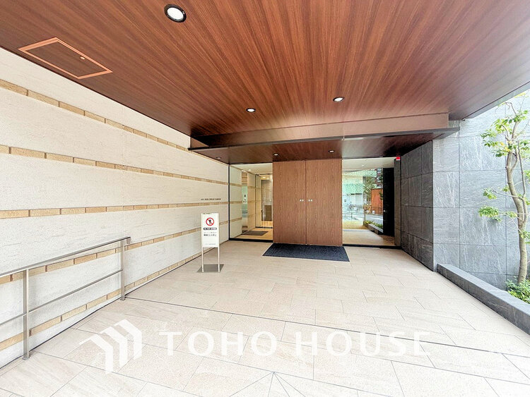 エントランス エントランス