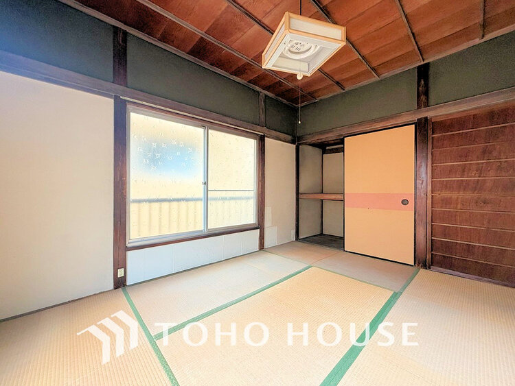 内装 家具の配置のし易い室内です。趣味の部屋としても充分な広さです