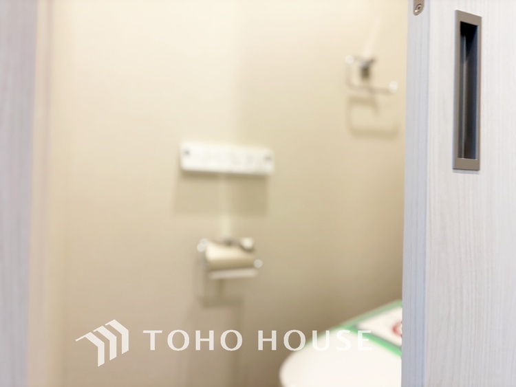 トイレ ◆Sunshine◆光が燦々と入り、いるだけで気持ちいい。「開放的でゆとりあるお部屋です。」