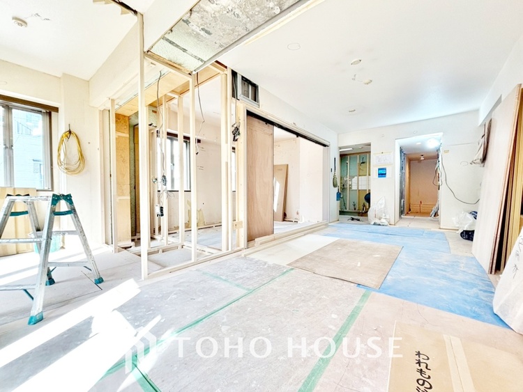 内装 【改装中】◆瀟洒な空間◆落ち着きのある彩が見事に調和させた瀟洒な空間を演出。ここに集まる家族の会話と笑顔が絶え間なく続く幸せな空間。