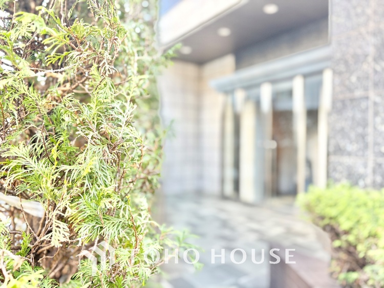 外観 光あふれるリビングは、笑顔の舞台。家族みんなで過ごすかけがえのない時間が、温かい思い出を作ります。