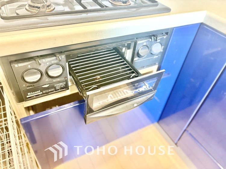 キッチン 五感を刺激する、美食のクリエイティブな場所。ここはただの調理場ではなく、豊かな人生を紡ぐための特別な空間です。