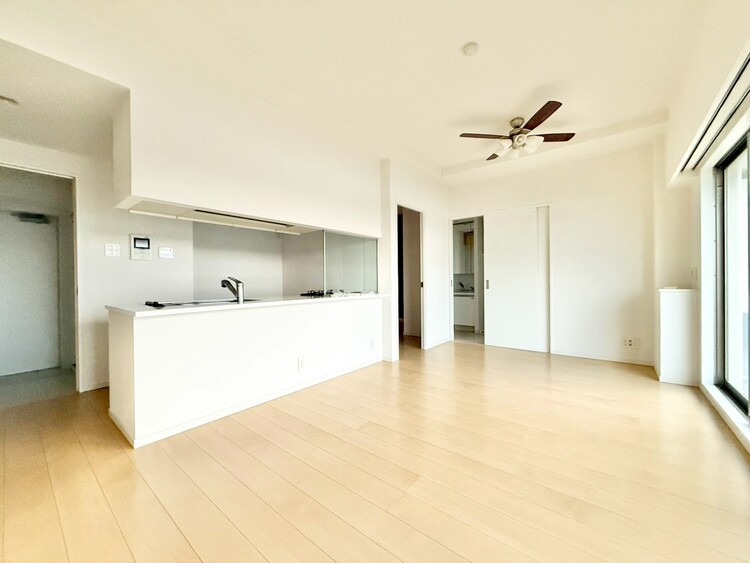 居間 「空間が織り成すひとつ先の住み心地」を演出します。