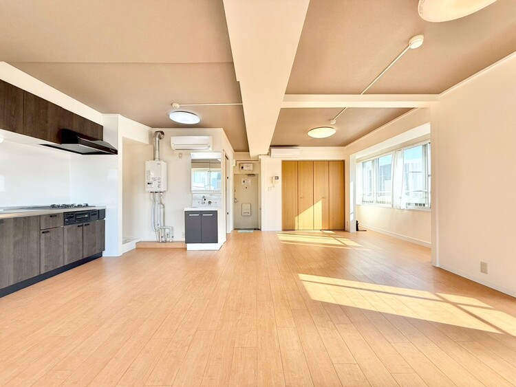 その他 シンプルな内装と偏り過ぎないデザインで統一しました。