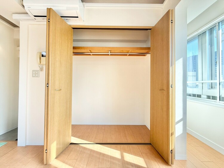 その他 収納スペースが付いていて、お部屋を広く使っていただけます。