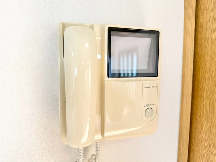 その他 誰が来てもわかる様にモニター付きインターホンを設置。