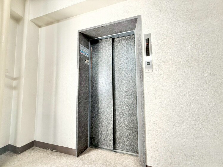 その他 エレベーター完備のため荷物が多くなっても安心。