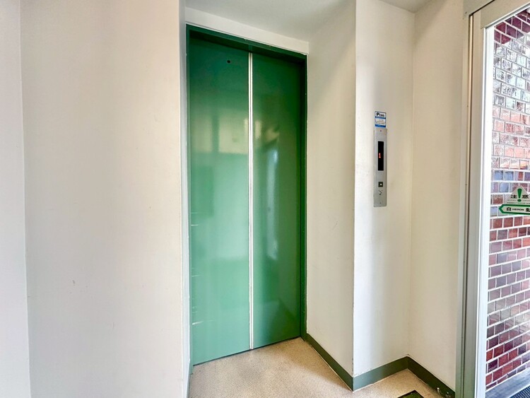 その他 エレベーター完備のため荷物が多くなっても安心。