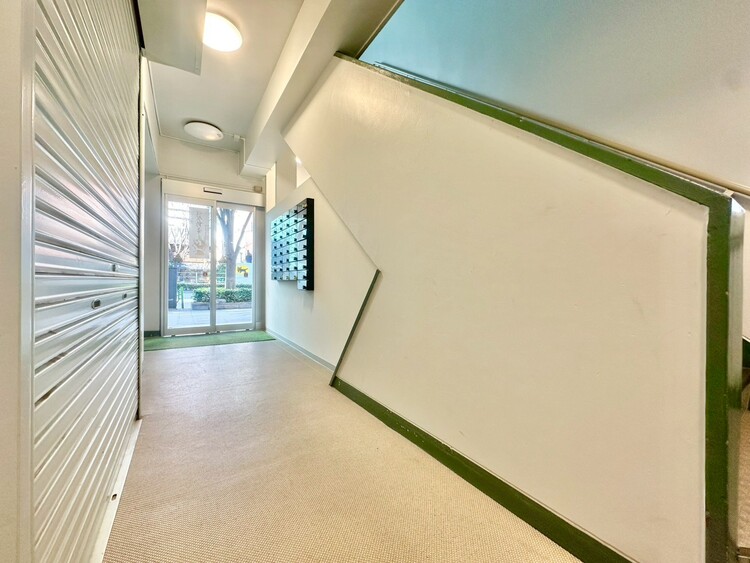 その他 館内は静寂な中が保たれており、管理が行き届いている印象を受けました。