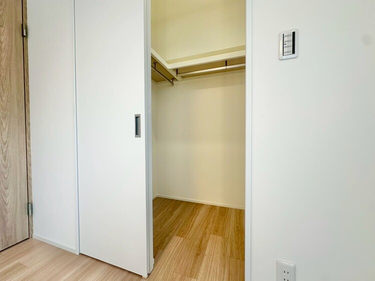 その他 収納スペースが付いていて、お部屋を広く使っていただけます。