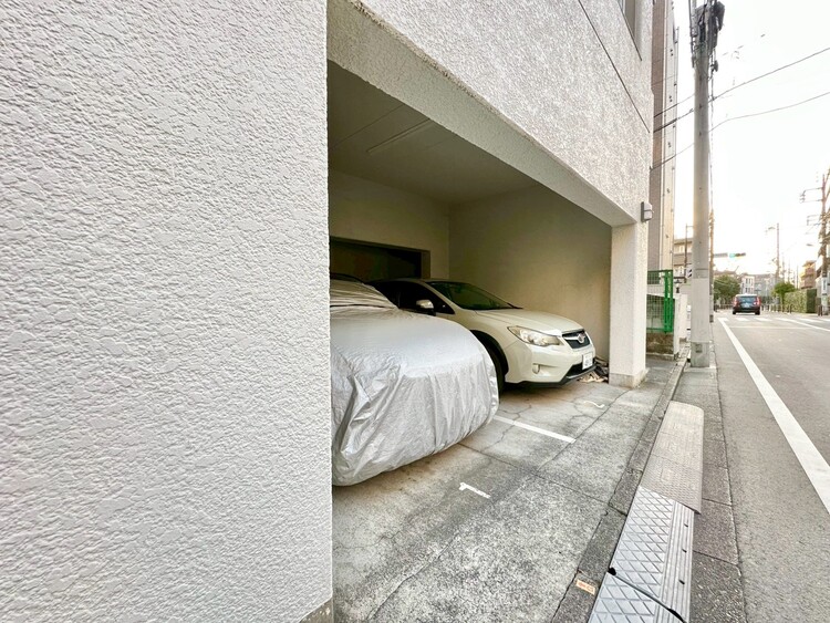 その他 駐車スペースが嬉しいですね。※空き状況は都度ご確認下さい。