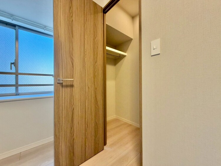 その他 収納スペースが付いていて、お部屋を広く使っていただけます。