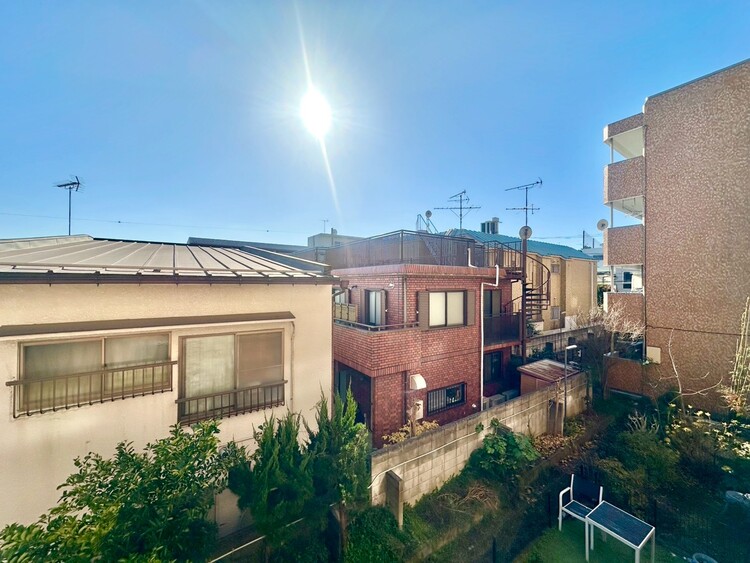 その他 眺望や窓からの景色が良いと、家で過ごす時間も快適です。