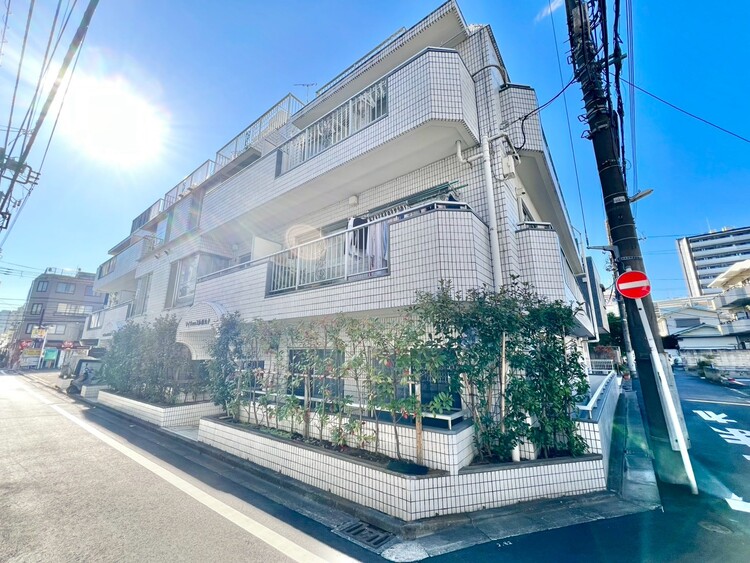 その他 飽きのこないシンプルモダンな外観です。