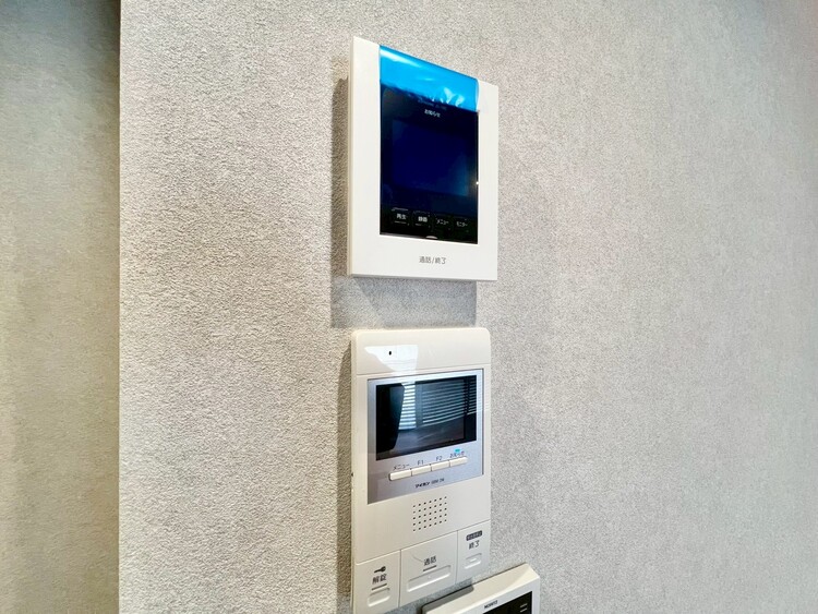 その他 誰が来てもわかる様にモニター付きインターホンを設置。