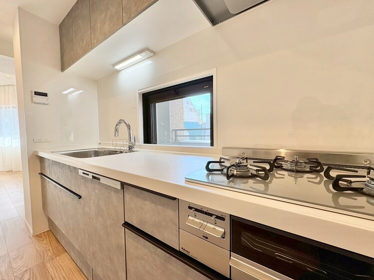 その他 開放感のあるキッチンスペース。調理をしながら、会話も弾みそうですね。