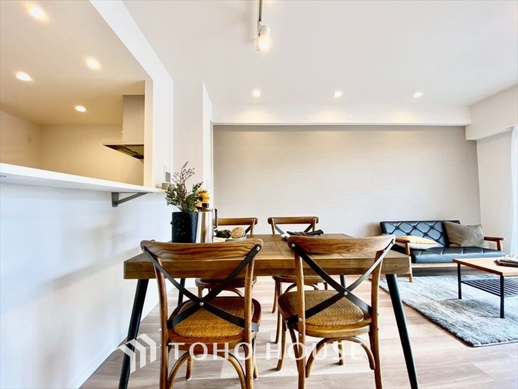 内装 【LIVING】◆家族◆愛する家族を一目で見渡せる。家族が集う空間。永遠に続く幸せな毎日を、ここで。