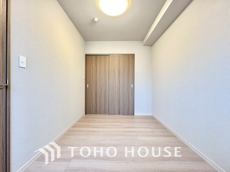 内装 【PRIVATE ROOM】◆快適◆な暮らしに不可欠な収納スペース。快適さとともに思い出も詰まっていく。