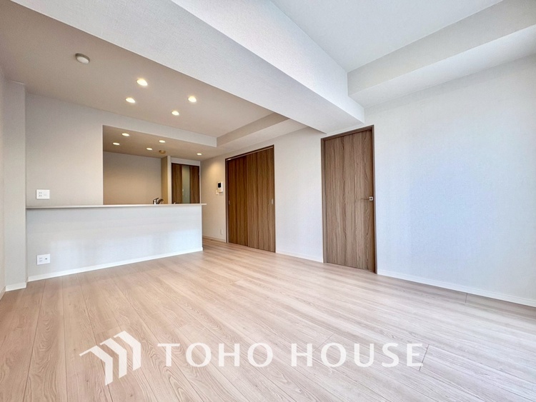 内装 【LIVING】◆住む喜び、楽しさ、感動◆を君と共有したい。いつまでもずっと家族を見渡せるこの広い空間で。