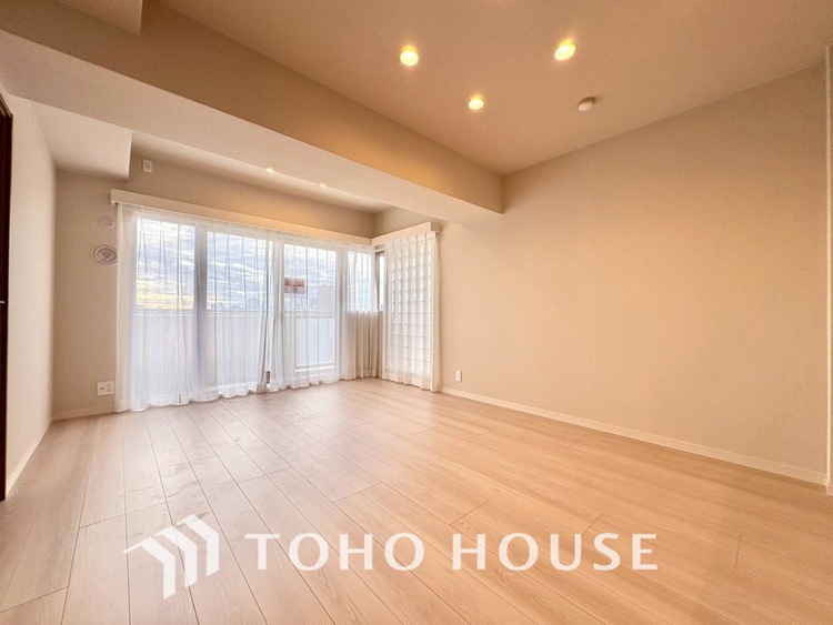 内装 【LIVING】◆Sunshine◆光が燦々と入り、いるだけで気持ちいい。「開放的でゆとりあるお部屋です。」