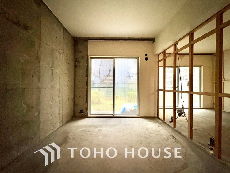 内装 現在改装中◆プライベートな時間◆最高な暮らしにはこの空間が必要。家族のふれあいも大切にしつつ、自分の空間も大切にしたい。