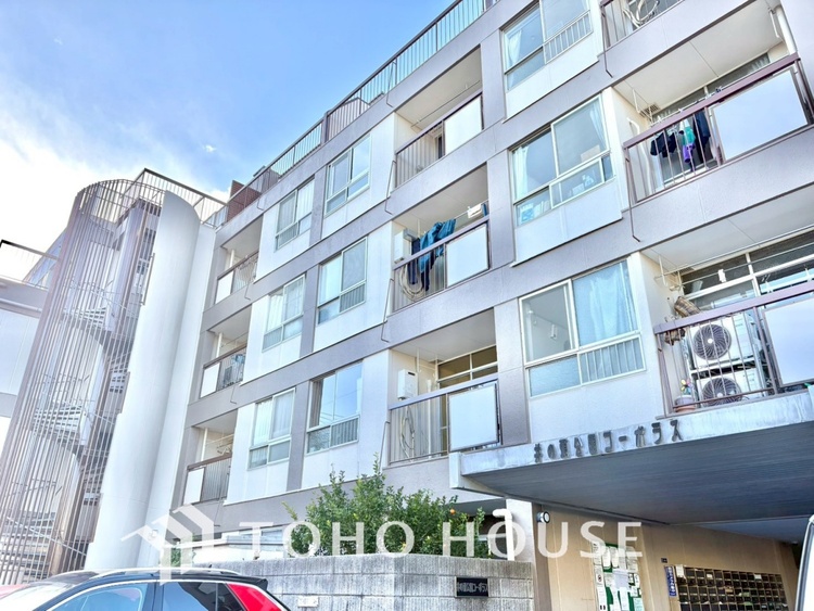 外観 【APPEARANCE】◆陽光◆が差し込む。この開放的な空間に家族の笑顔が集う。家族が一緒に過ごす空間は明るく、そして居心地よく。