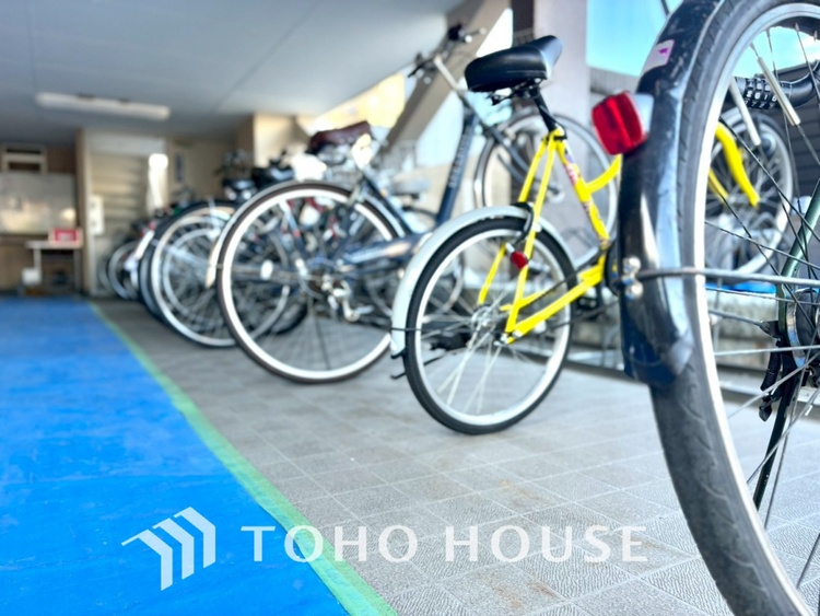 その他 【BICYCLE PAEKING LOT】◆駐輪場◆快適な生活には欠かせない自転車。開放的な駐輪場がございます。