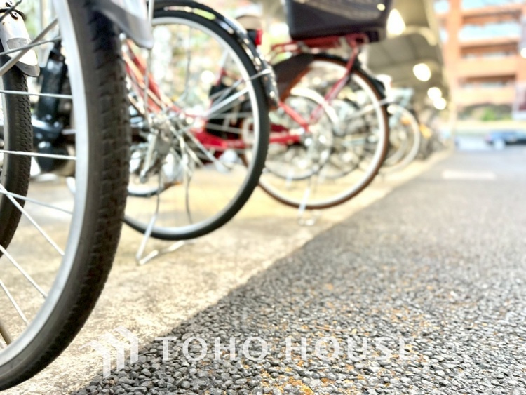 その他 【BICYCLE PAEKING LOT】◆駐輪場◆快適な生活には欠かせない自転車。開放的な駐輪場がございます。