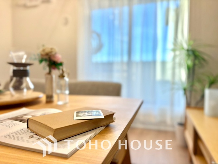 内装 【LIVING】◆家族◆愛する家族を一目で見渡せる。家族が集う空間。永遠に続く幸せな毎日を、ここで。