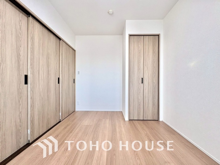 内装 【PRIVATE ROOM】◆快適◆な暮らしに不可欠な収納スペース。快適さとともに思い出も詰まっていく。