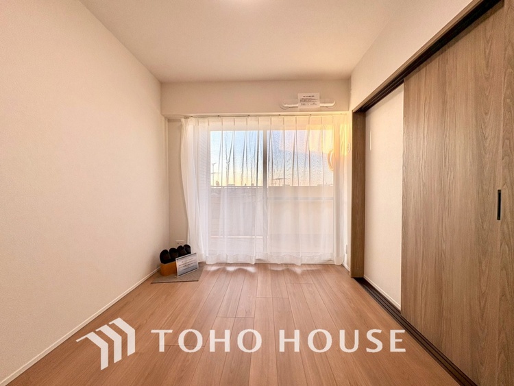 内装 【PRIVATE ROOM】◆属毛離裏◆子は父を手本とし、母に愛育されて成長する。家族の深い繋がり。いつまでも大切にしたい。