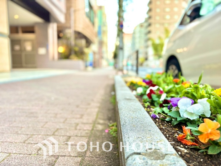 外観 【APPEARANCE】◆陽光◆が差し込む。この開放的な空間に家族の笑顔が集う。家族が一緒に過ごす空間は明るく、そして居心地よく。