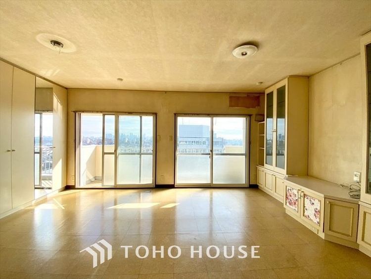 内装 現在改装中◆住む喜び、楽しさ、感動◆を君と共有したい。いつまでもずっと家族を見渡せるこの広い空間で。