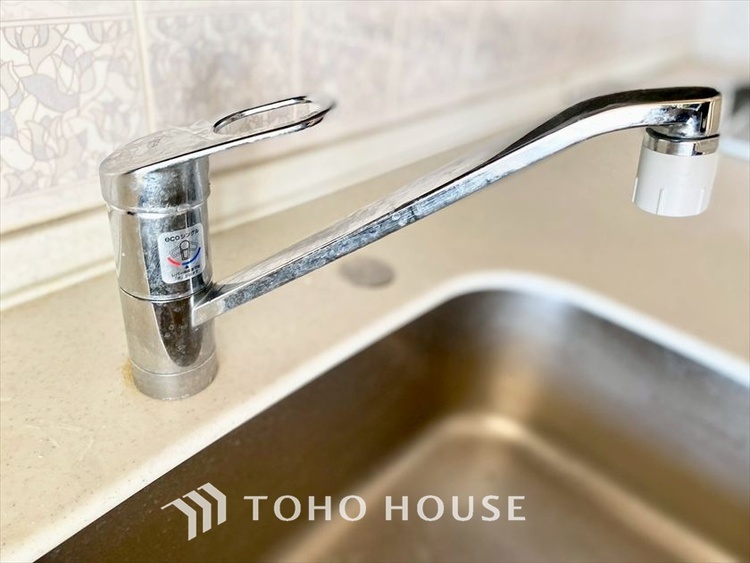 キッチン 現在改装中◆ワクワク◆開放的で機能性も高いシステムキッチン。お子様は毎日のご飯にワクワク！