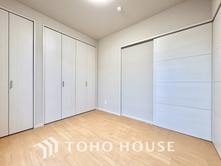 内装 【PRIVATE ROOM】◆属毛離裏◆子は父を手本とし、母に愛育されて成長する。家族の深い繋がり。いつまでも大切にしたい。