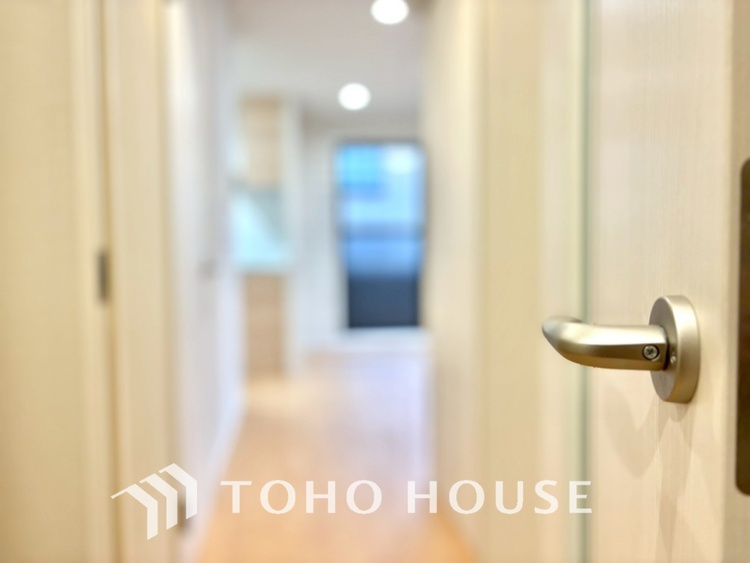 内装 【LIVING】◆扉を◆開くとこの景色。家族の”おかえり”の声が聞こえてきそう。