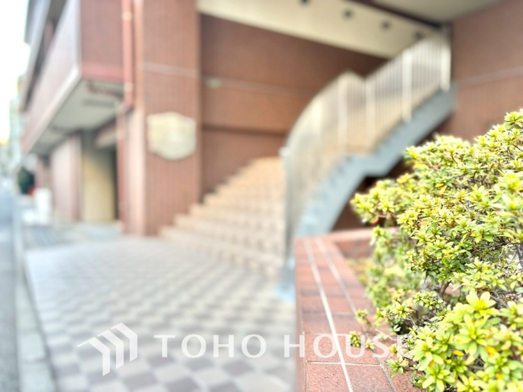 その他 【ENTRANCE】◆そびえ立つ◆我が家のシンボル。遠くの空が赤く染まる夕べが待ち遠しい。