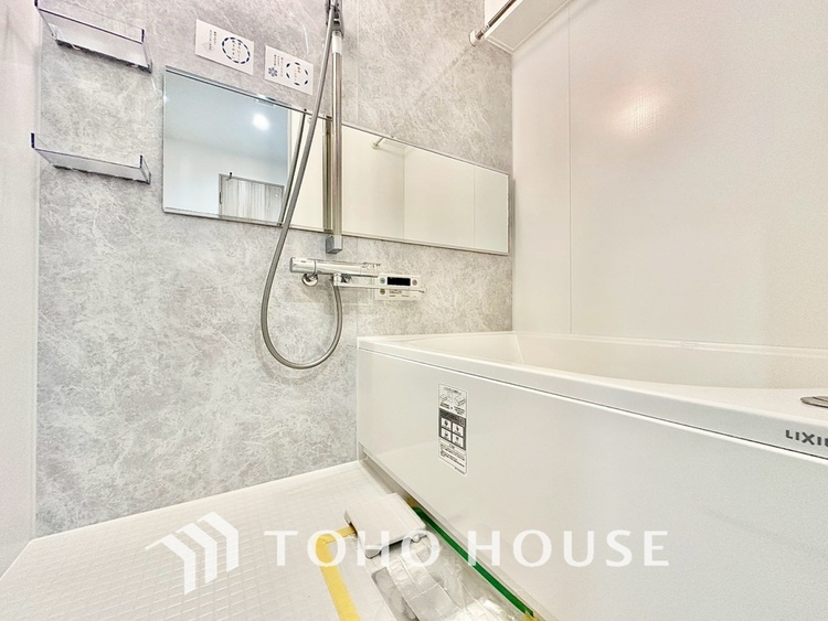 風呂 【BATHROOM】◆プライベートな空間◆simpleだからrelaxできるんです。こころもからだもキレイさっぱり。