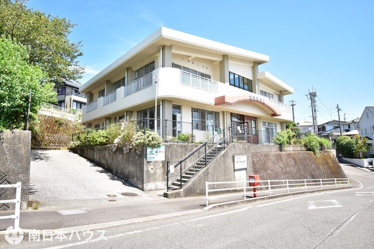 周辺 坂元福祉館【坂元福祉館】鹿児島市東坂元2丁目にある市民の交流活動及び福祉活動のために利用できる施設です。駐車場無料11台あり開業時間　9時〜21時休業日　毎月第2月曜日… 徒歩 約12分（約950m）