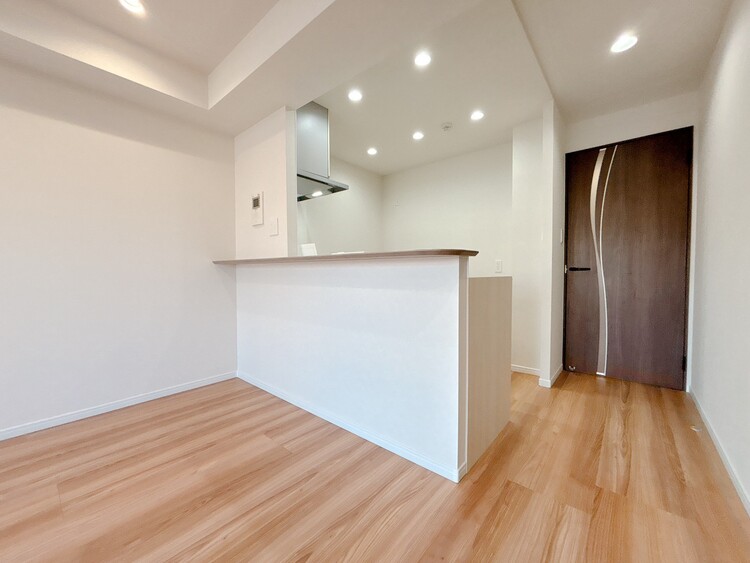 居間 豊かな居住性と、安心感を満たすクオリティが見事に調和した住空間。