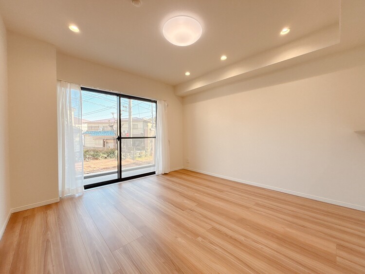 居間 快適に過ごす毎日を求めて、暮らしの中でご自身の「マイホーム」に創り上げてください。