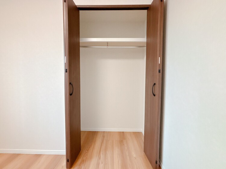 収納 居室にはクローゼットがあり、荷物もスッキリ収納して快適にお過ごしいただけます。