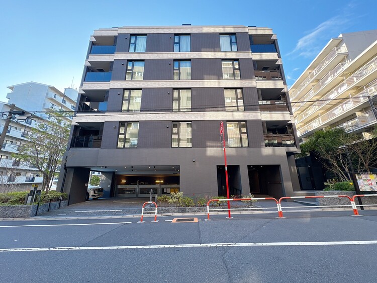 外観 資料には掲載していない情報が、現地にはたくさんあります。是非一度、現地をご確認ください。