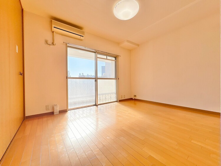 居間 豊かな居住性と、安心感を満たすクオリティが見事に調和した住空間。