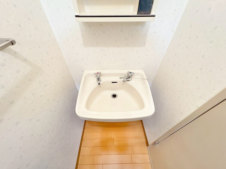 洗面 何かと物が増える場所だからこそ、スッキリと見映えの良い空間に。