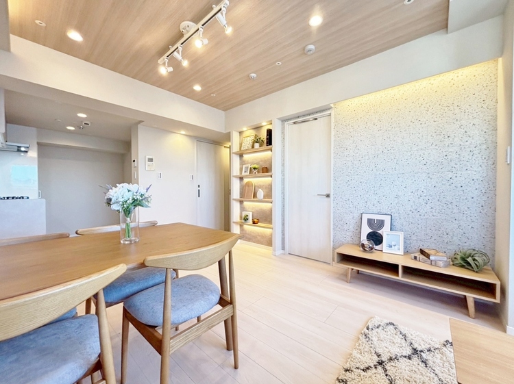 居間 豊かな居住性と、安心感を満たすクオリティが見事に調和した住空間。