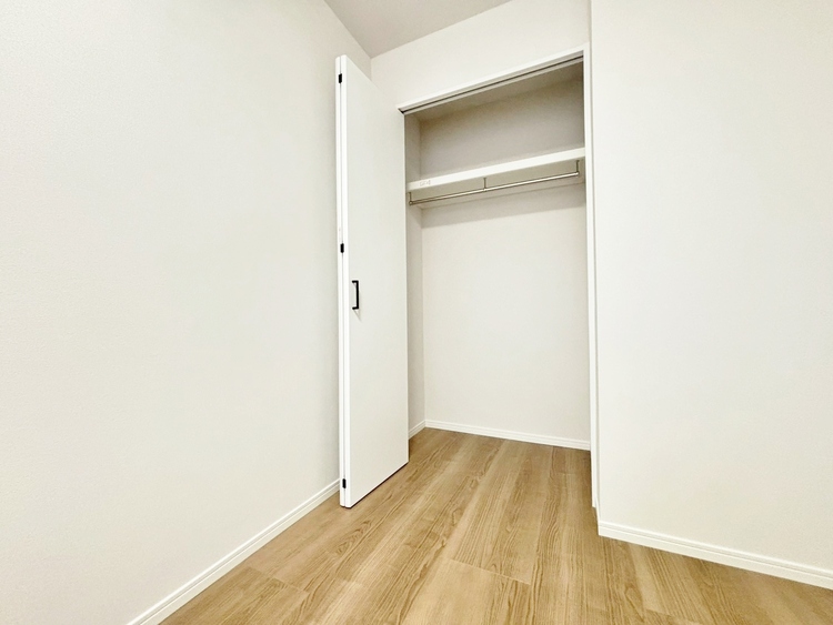 収納 居室にはクローゼットがあり、荷物もスッキリ収納して快適にお過ごしいただけます。